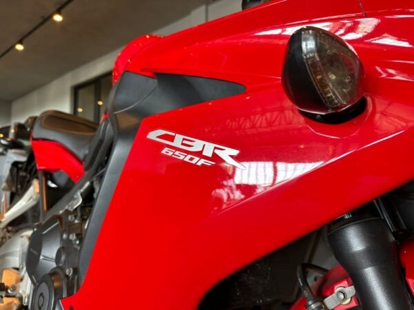 HONDA CBR 650 F - 2015 - Imagem 5