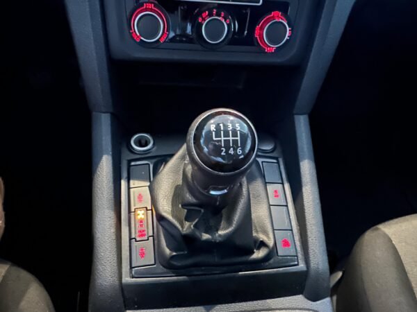 VW AMARO CD 2.0 TDI 4x4 2017 - Imagem 7