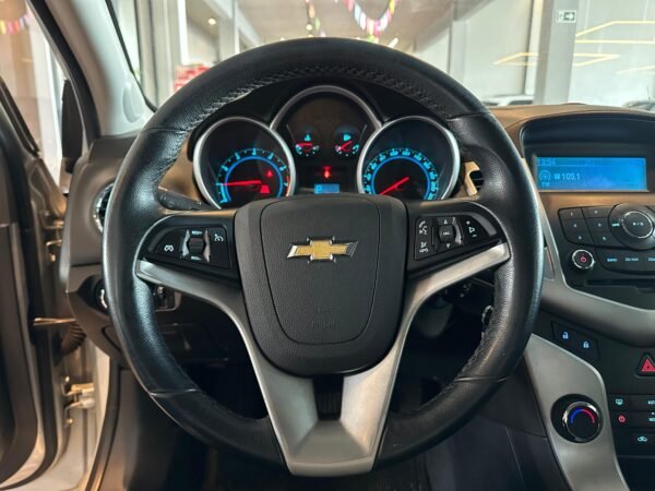 CHEVROLET CRUZE HATCH SPORT LT 1.8 FLEX AUTOMÁTICO 2014 - Imagem 5
