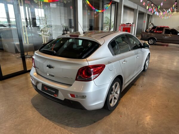CHEVROLET CRUZE HATCH SPORT LT 1.8 FLEX AUTOMÁTICO 2014 - Imagem 4