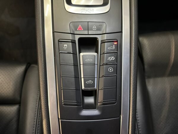 PORSCHE 718 BOXSTER 2.0 TURBO 2021 - Imagem 10