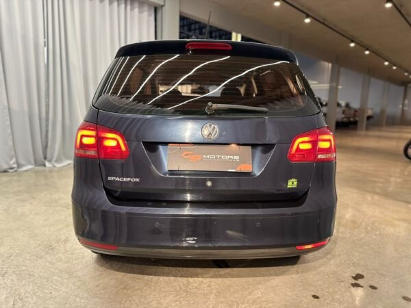 VOLKSWAGEN SPACEFOX HIGHLINE 1.6 FLEX 2011 - Imagem 4