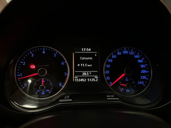 VOLKSWAGEN SPACEFOX HIGHLINE 1.6 FLEX 2011 - Imagem 8