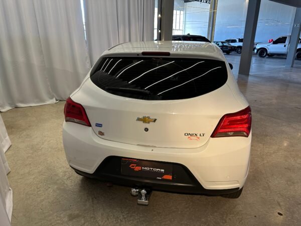 CHEVROLET ÔNIX LT 1.4 FLEX AUTOMÁTICO 2017 - Imagem 3