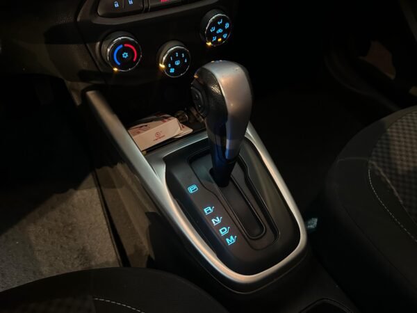 CHEVROLET ÔNIX LT 1.4 FLEX AUTOMÁTICO 2017 - Imagem 2