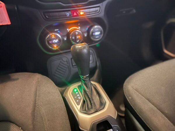 JEEP RENEGADE LONGITUDE 1.8 FLEX AUTOMÁTICO 2016 - Imagem 9