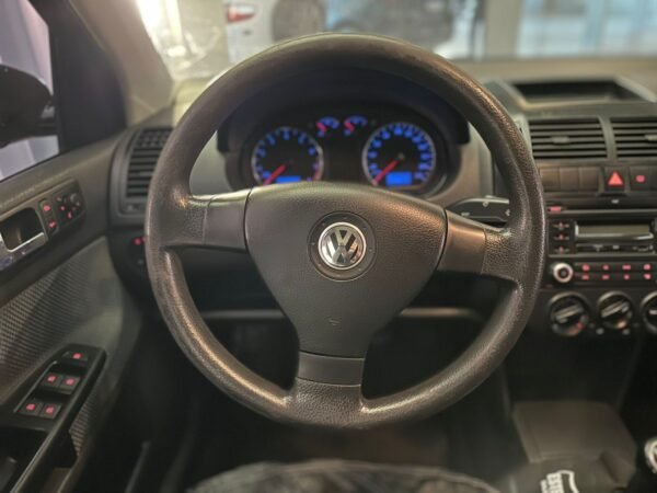 VOLKSWAGEN POLO SEDAN 1.6 MI 2011 - Imagem 4