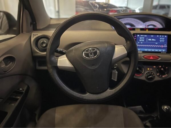TOYOTA ETIOS 1.5 XS MANUAL – 2013 - Imagem 6