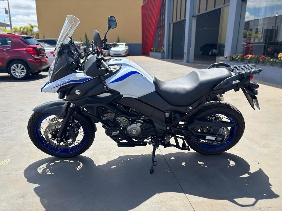 SUZUKI V-STROM 650 2021 3 SUZUKI V-STROM 650 2021 - Imagem 3