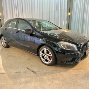 MERCEDES CLASSE A 200 STYLE 1.6 TURBO AUTOMÁTICO 2014
